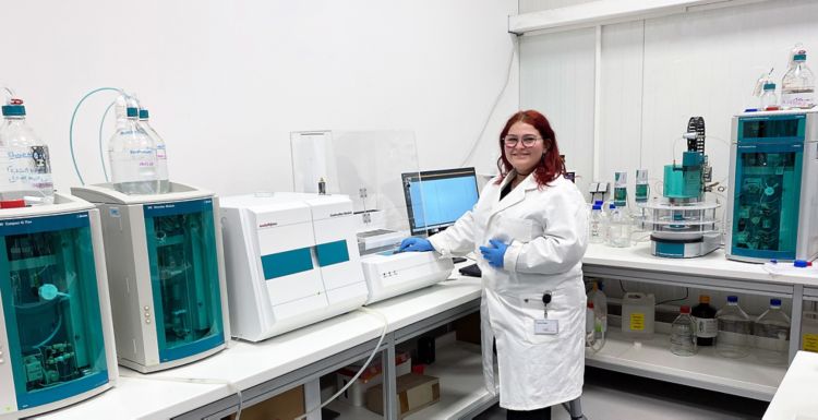 Kundenreferenz: Fluoranalytik mittels Combustion Ionenchromatographie